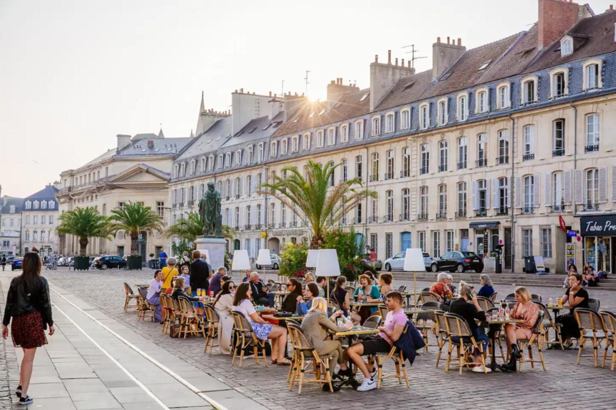 Le Castel D'Orne - Piscine Et Terrasse Caen Exteriér fotografie